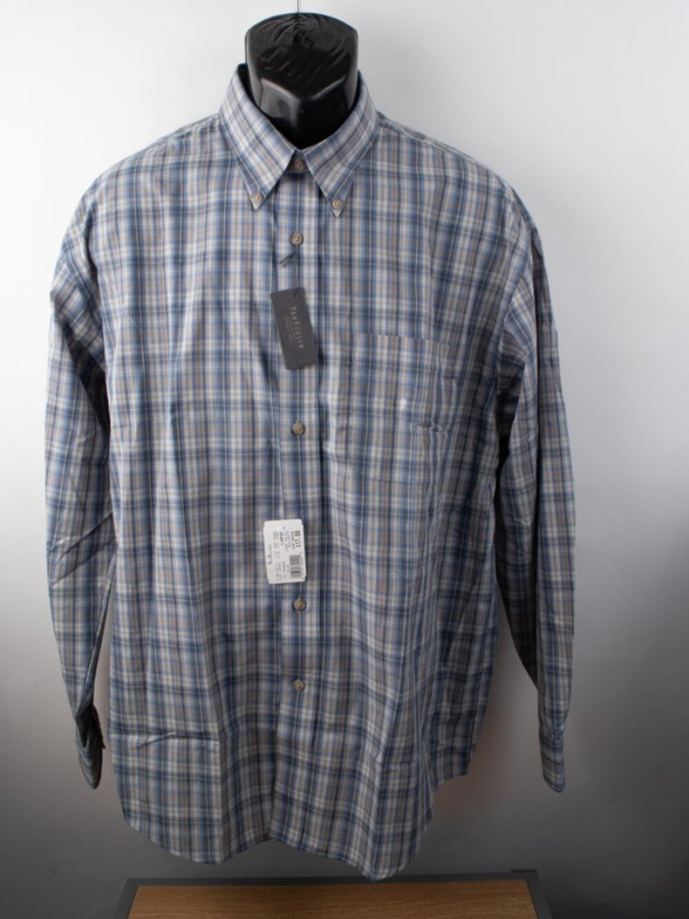 Van Heusen Wrinkle Free Men's Large Long Sleeve Button Shirt Gray Tan Plaid NWT